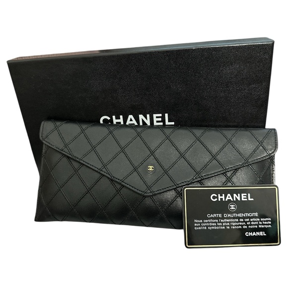 SOLD.Chanel Vintage Pre-loved Envelope Pouch/Long Wallet with 2 COAs & box - Picture 1 of 10